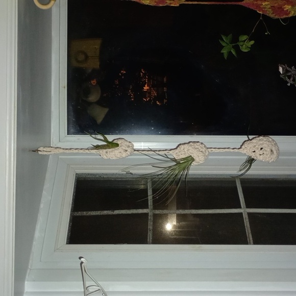 3-Tier Air Plant Hanger, Crocheted, Pre-owned - Picture 4 of 5
